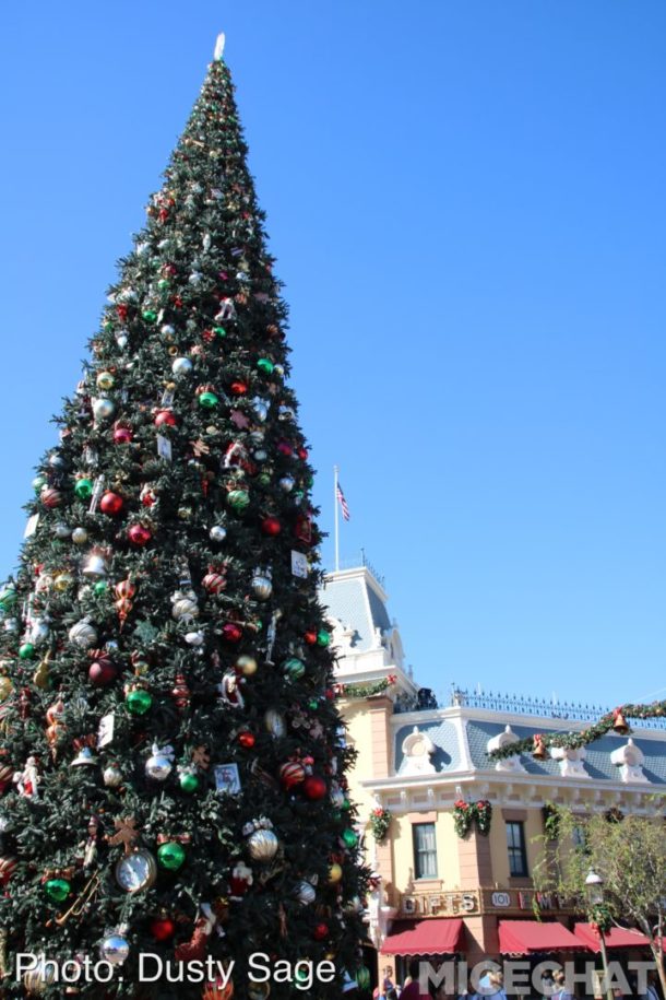 , Disneyland Update: It&#8217;s All About The Candy Canes