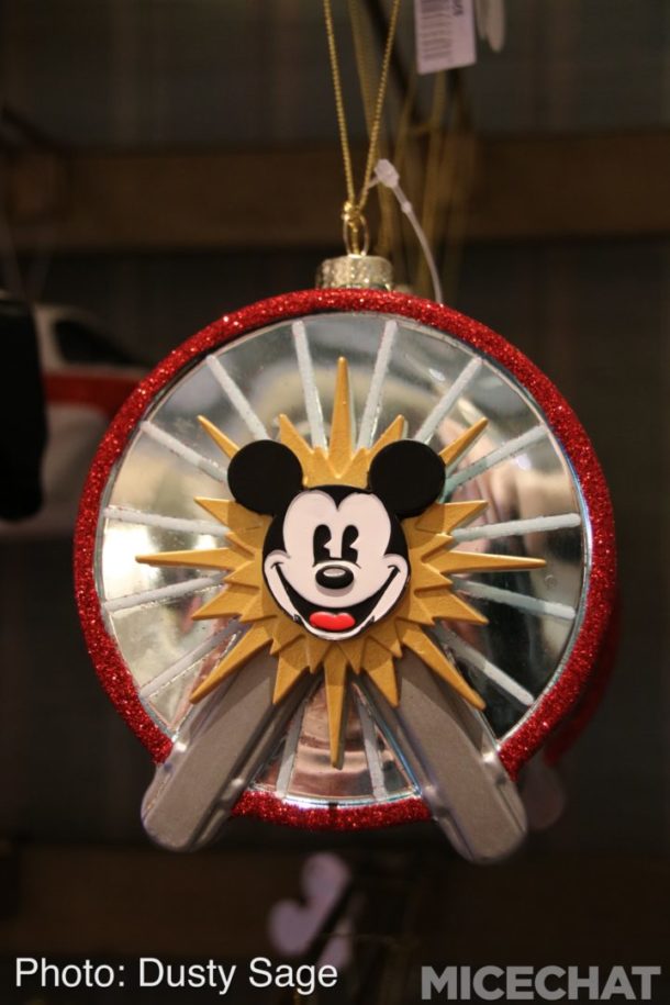 , Disneyland Update: It’s All About The Candy Canes
