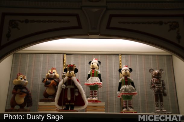 , Disneyland Update: It’s All About The Candy Canes