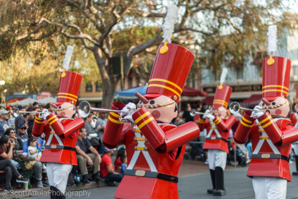 , Disneyland Update – Candlelight Warms The Night