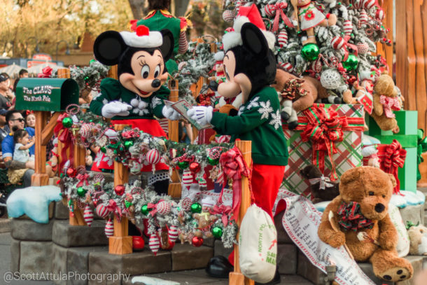 , Disneyland Update – Candlelight Warms The Night