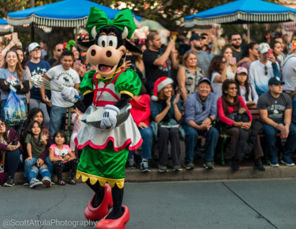 , Disneyland Update – Candlelight Warms The Night