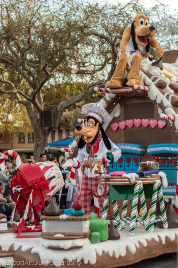, Disneyland Update – Candlelight Warms The Night