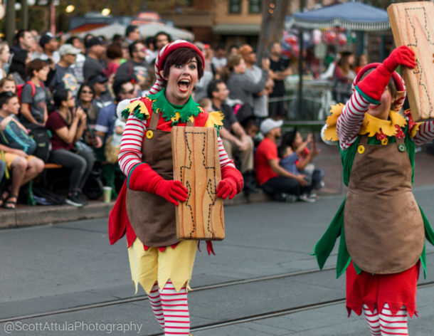 , Disneyland Update – Candlelight Warms The Night