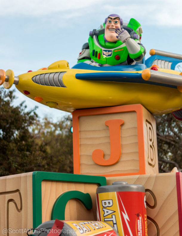 , Disneyland Update – Candlelight Warms The Night