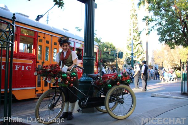 , Disneyland Update – Candlelight Warms The Night
