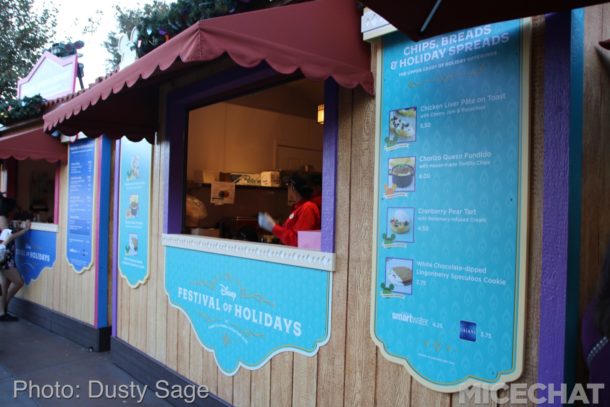 , Disneyland Update – Candlelight Warms The Night