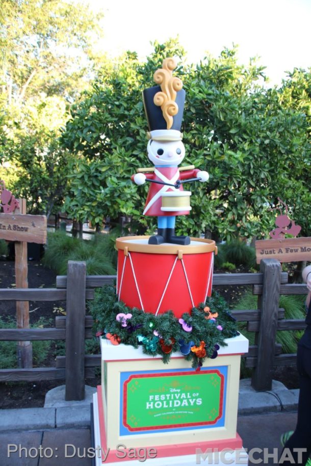 , Disneyland Update – Candlelight Warms The Night