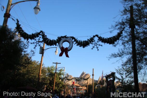 , Disneyland Update – Candlelight Warms The Night