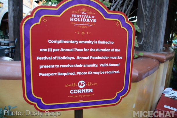 , Disneyland Update – Candlelight Warms The Night