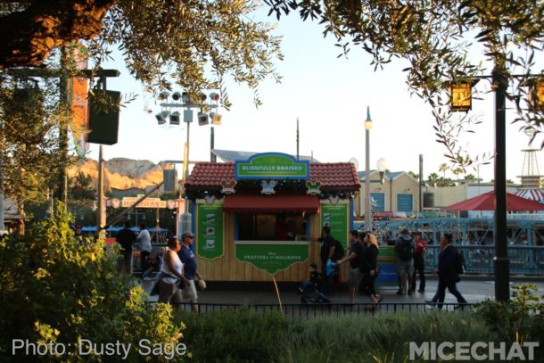 , Disneyland Update – Candlelight Warms The Night