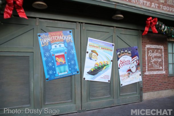, Disneyland Update – Candlelight Warms The Night