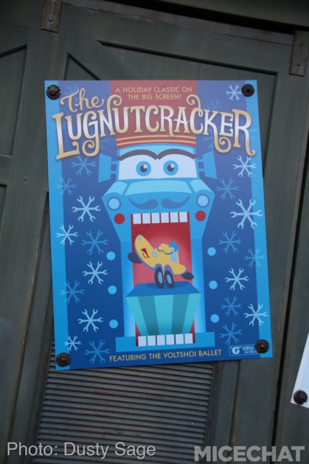 , Disneyland Update – Candlelight Warms The Night