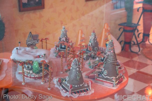 , Disneyland Update – Candlelight Warms The Night