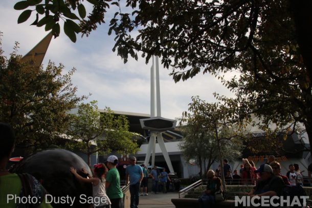 , Disneyland Update – Candlelight Warms The Night