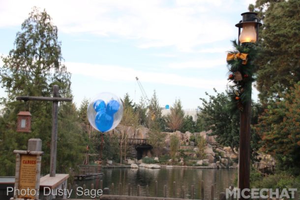 , Disneyland Update – Candlelight Warms The Night