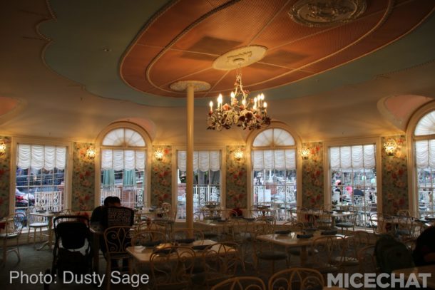 , Disneyland Update – Candlelight Warms The Night