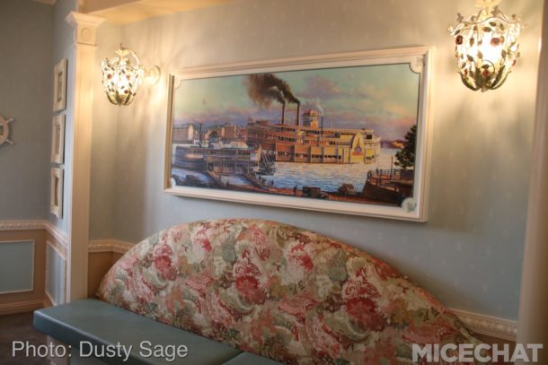 , Disneyland Update – Candlelight Warms The Night