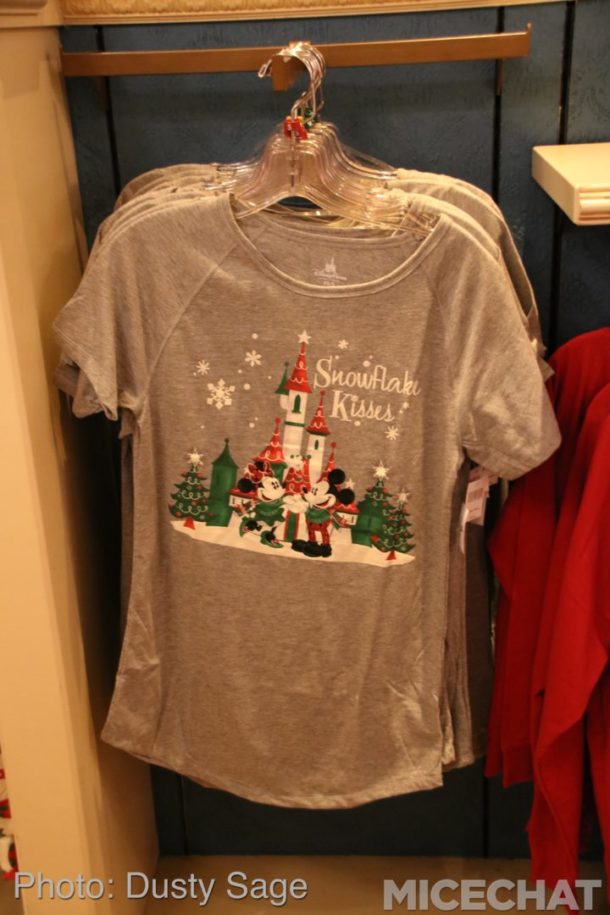 , Disneyland Update – Candlelight Warms The Night