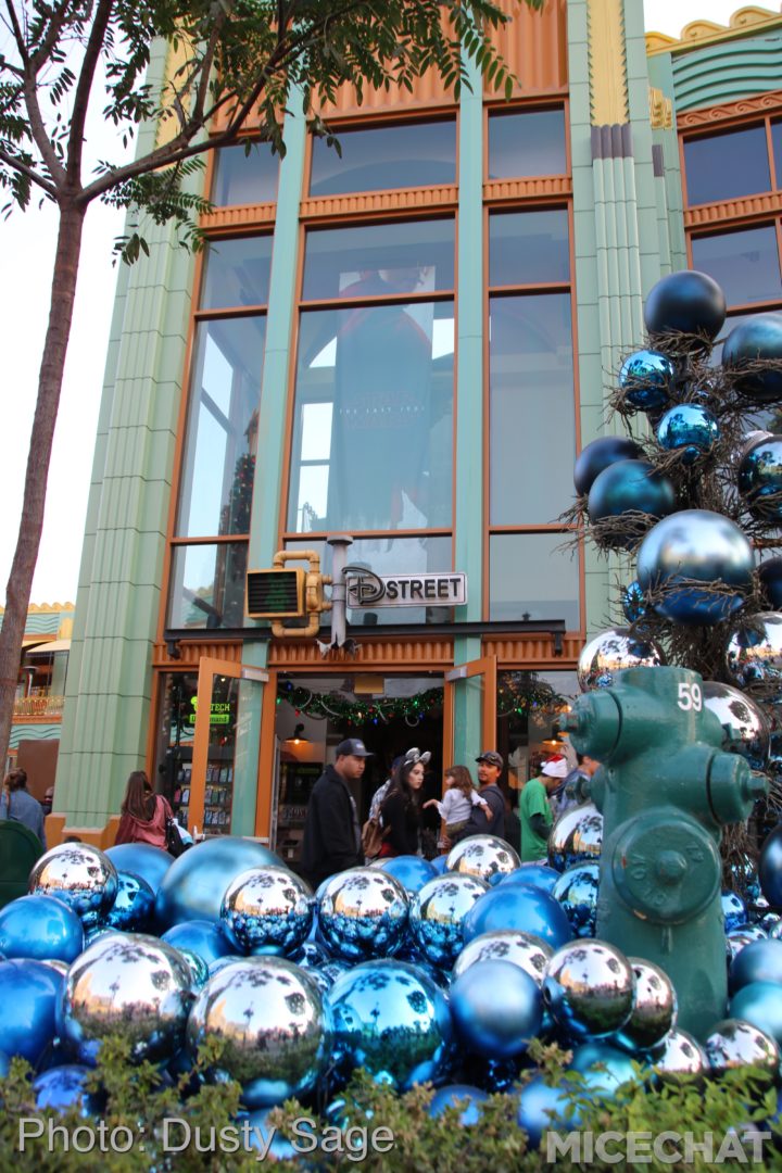 , Disneyland Resort Update – Tis The Season for Crowds and Construction