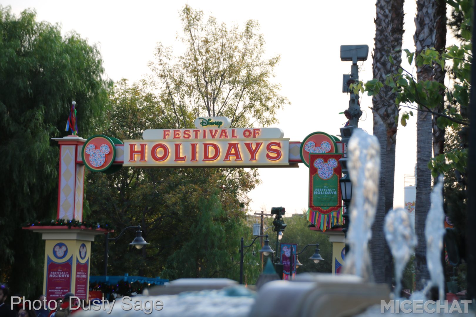 , Disneyland Resort Update – Tis The Season for Crowds and Construction