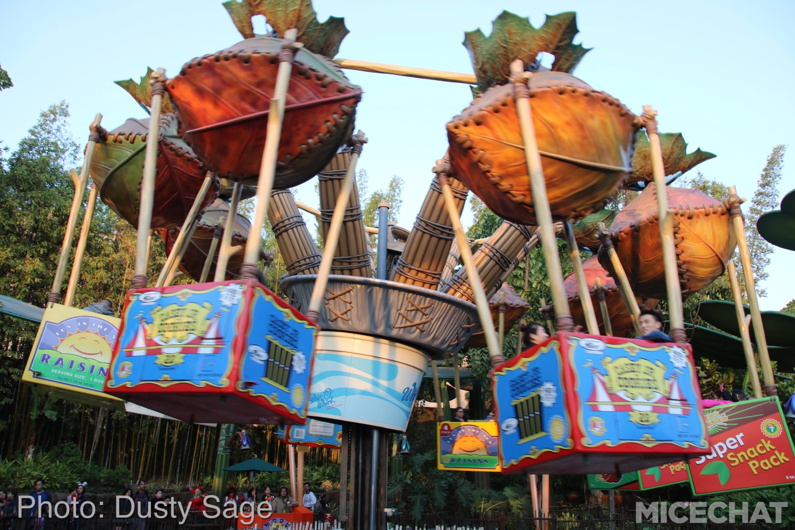, Disneyland Resort Update – Tis The Season for Crowds and Construction