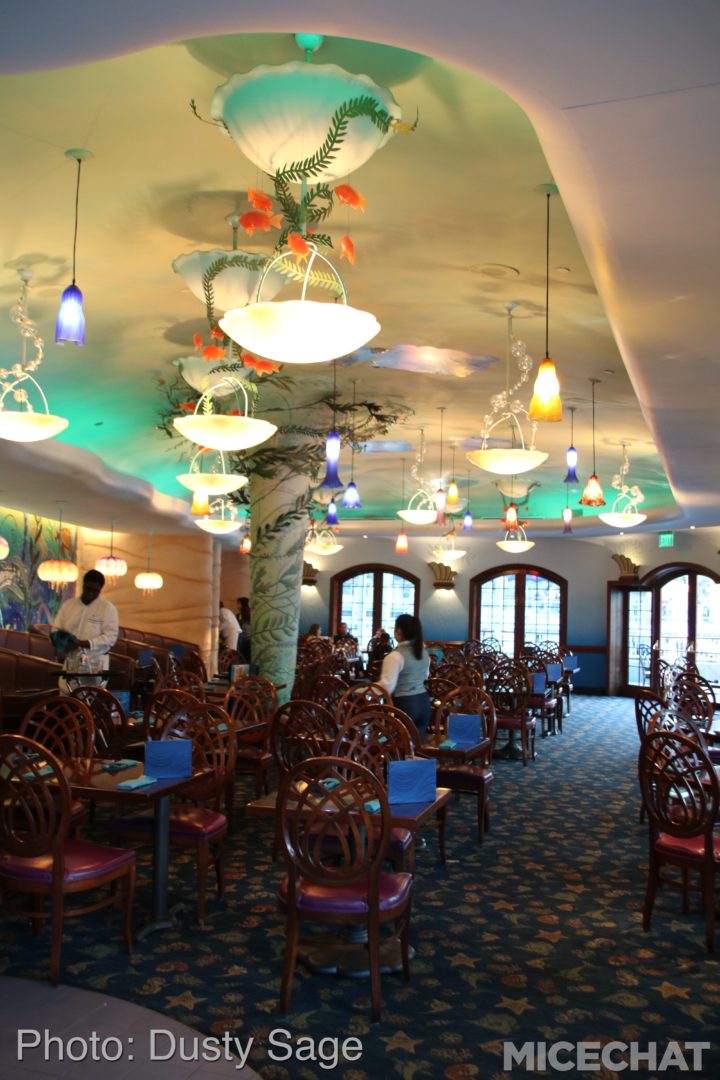 , Disneyland Resort Update – Tis The Season for Crowds and Construction