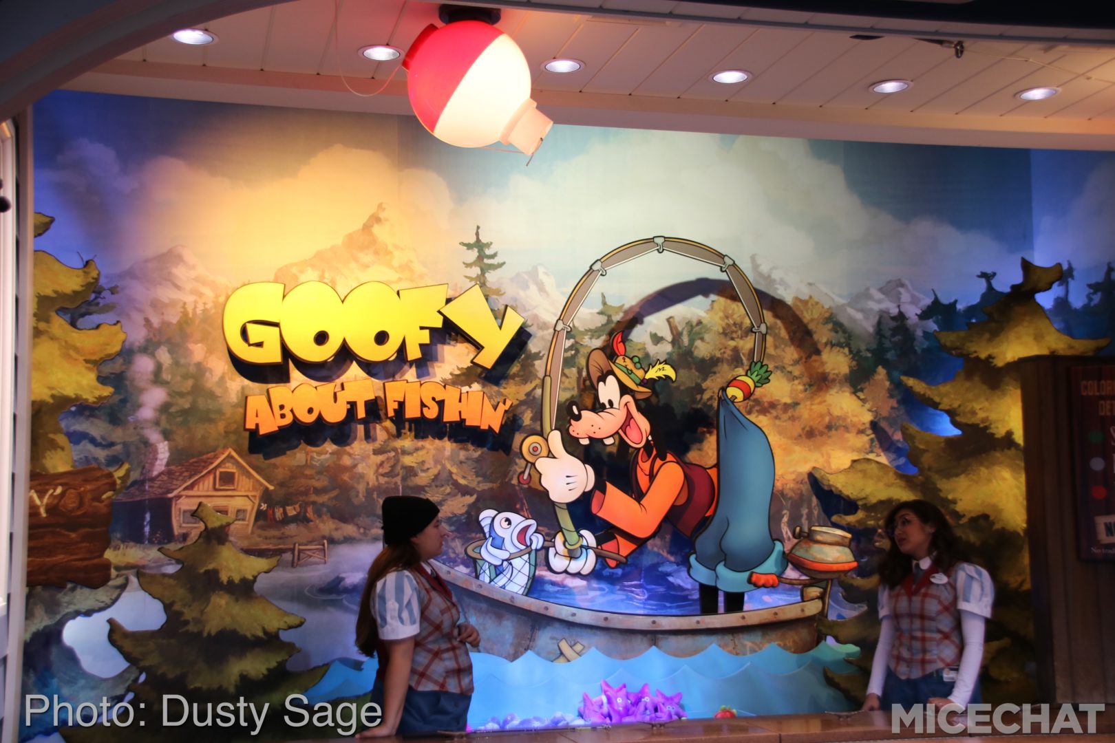 , Disneyland Resort Update – Tis The Season for Crowds and Construction