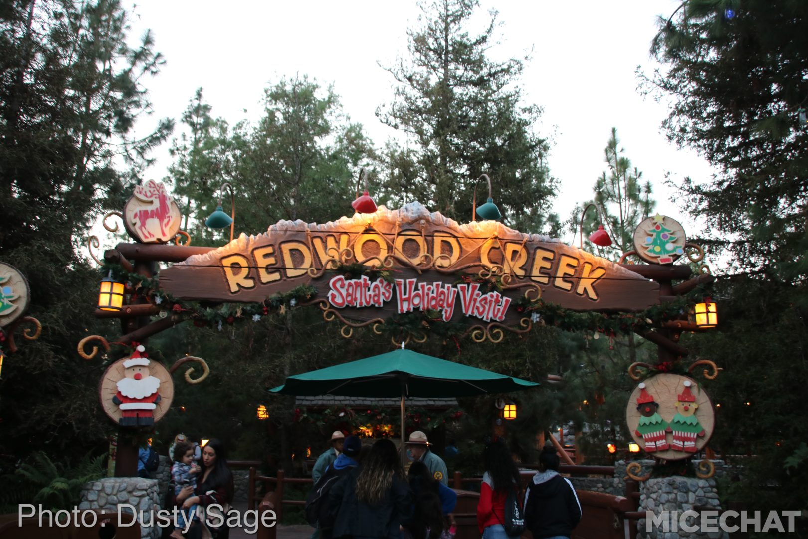 , Disneyland Resort Update – Tis The Season for Crowds and Construction