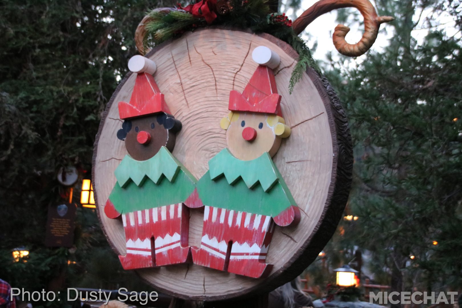 , Disneyland Resort Update &#8211; Tis The Season for Crowds and Construction