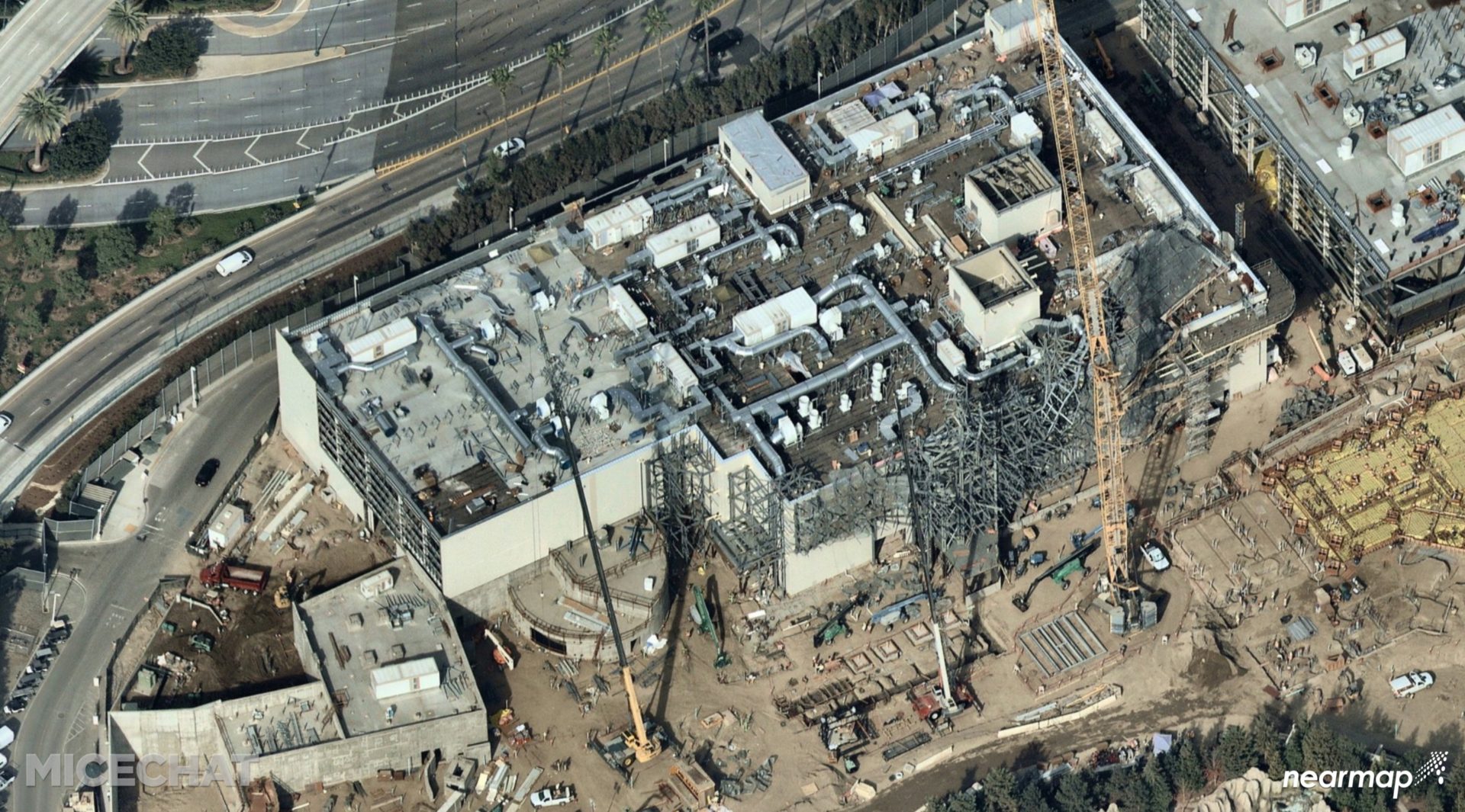 , Star Wars News: Aerial Star Wars Land Photos – Feel the Force