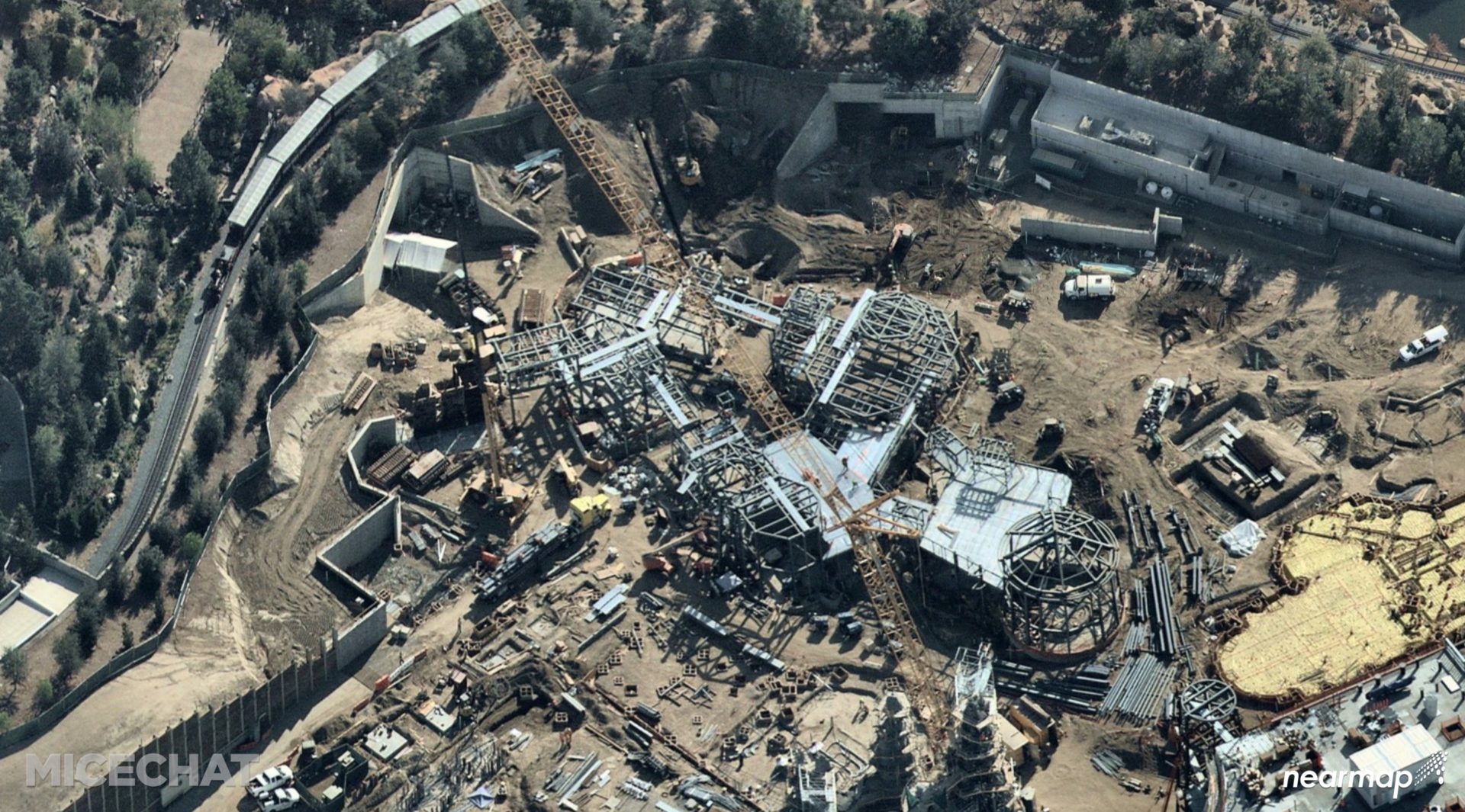 , Star Wars News: Aerial Star Wars Land Photos &#8211; Feel the Force