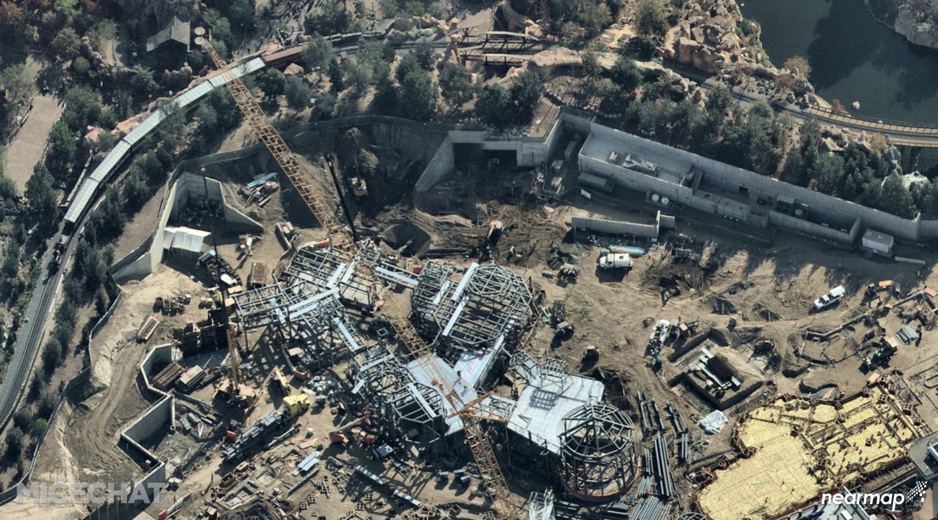 , Star Wars News: Aerial Star Wars Land Photos &#8211; Feel the Force