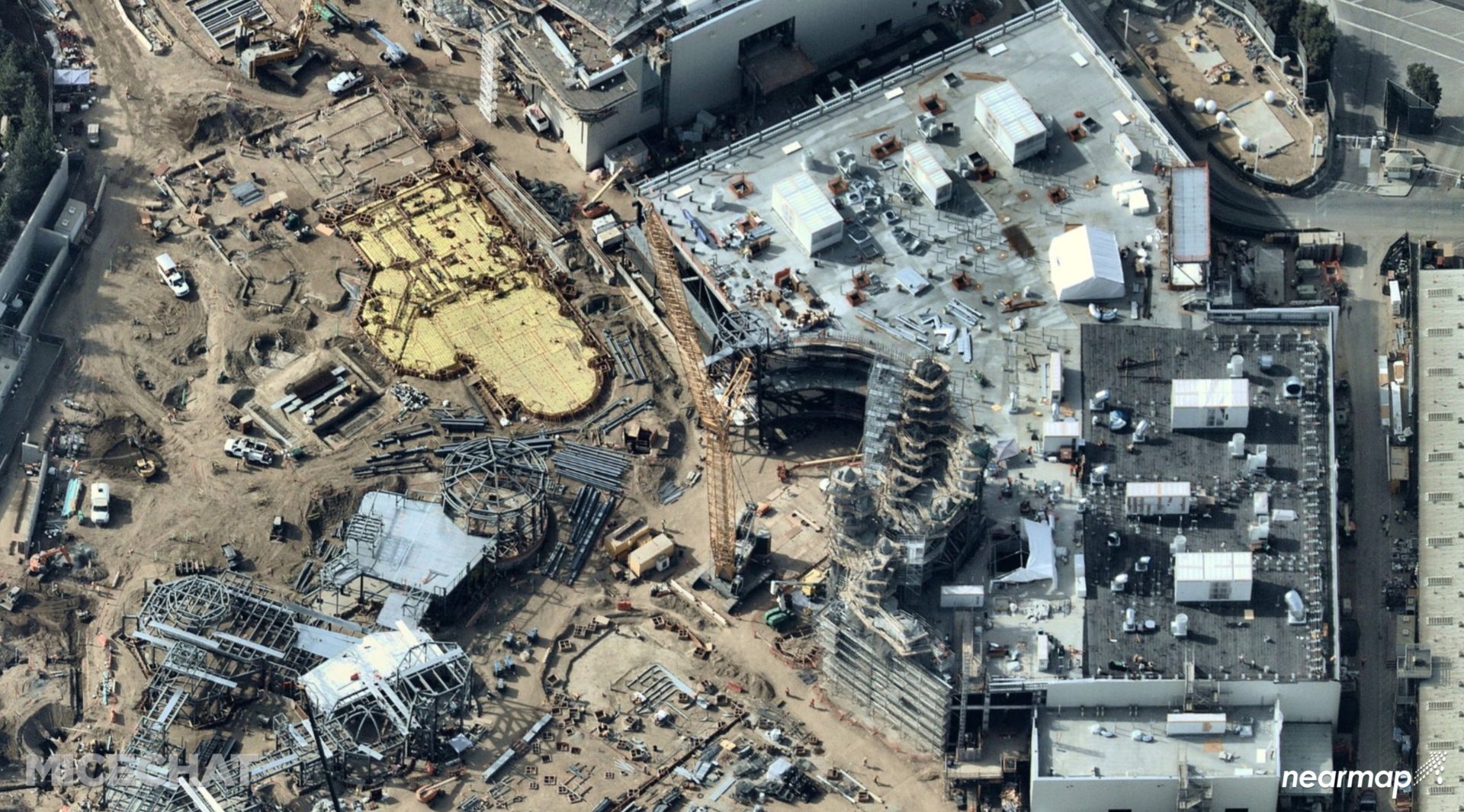 , Star Wars News: Aerial Star Wars Land Photos &#8211; Feel the Force