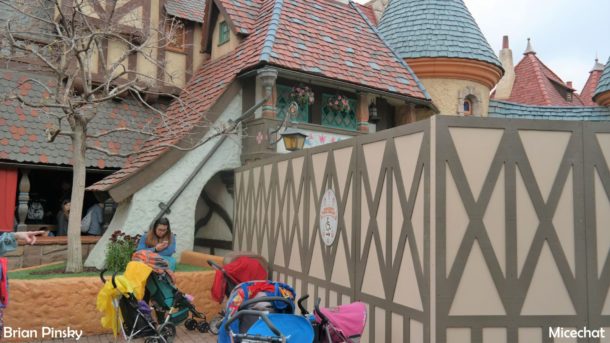 , Disneyland Resort Update – Flying Through Star Wars Land