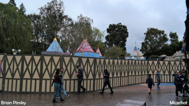 , Disneyland Resort Update – Flying Through Star Wars Land
