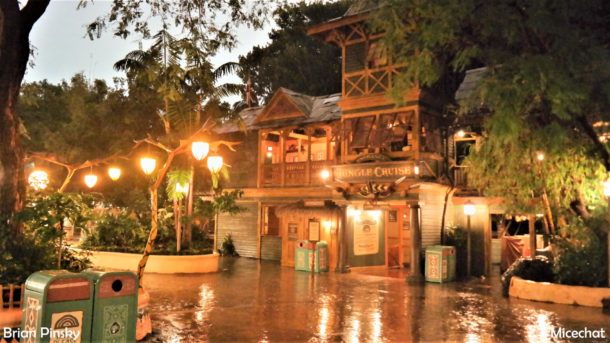 , Disneyland Resort Update – Flying Through Star Wars Land