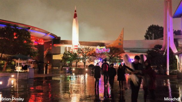 , Disneyland Resort Update – Flying Through Star Wars Land