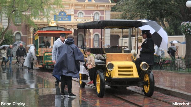 , Disneyland Resort Update – Flying Through Star Wars Land