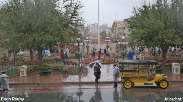 , Disneyland Resort Update – Flying Through Star Wars Land