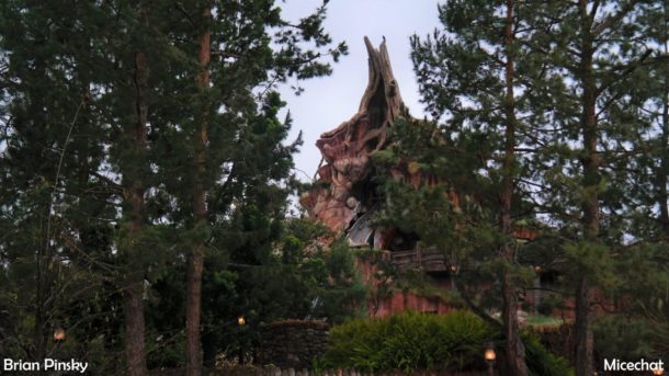 , Disneyland Resort Update – Flying Through Star Wars Land