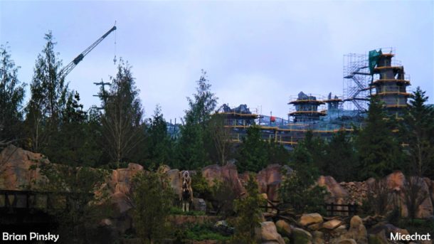 , Disneyland Resort Update – Flying Through Star Wars Land