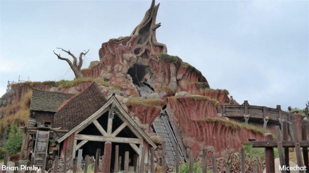 , Disneyland Resort Update – Flying Through Star Wars Land