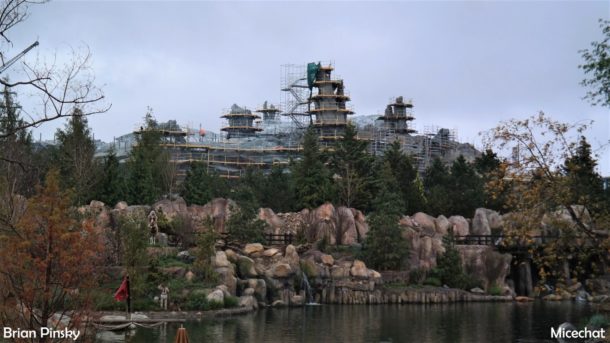 , Disneyland Resort Update – Flying Through Star Wars Land