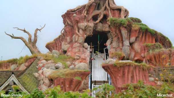 , Disneyland Resort Update – Flying Through Star Wars Land