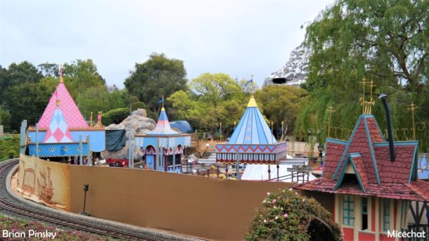 , Disneyland Resort Update – Flying Through Star Wars Land