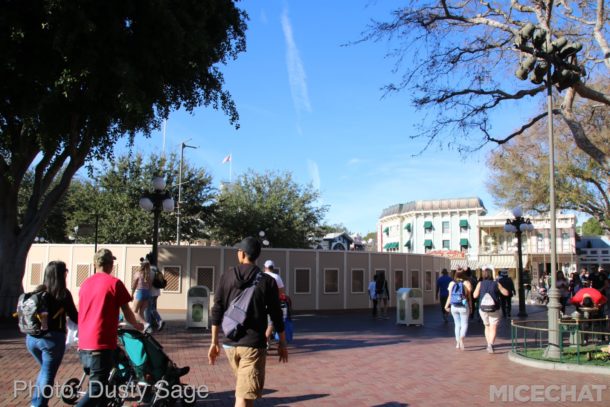 , Disneyland Update &#8211; It&#8217;s A WALL World After All