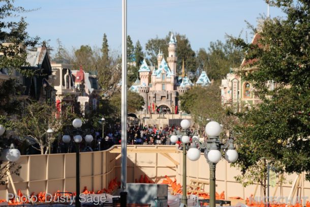 , Disneyland Update &#8211; It&#8217;s A WALL World After All