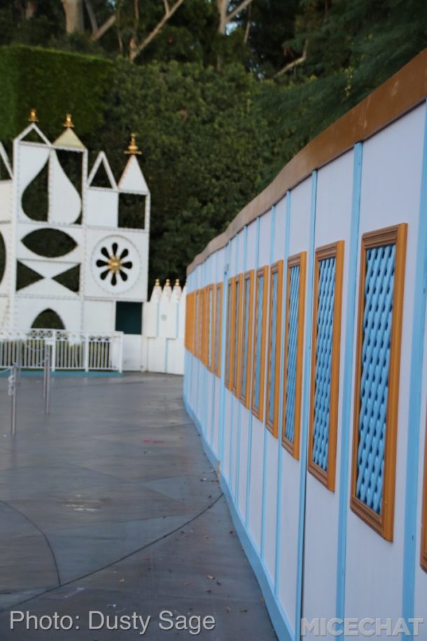 , Disneyland Update &#8211; It&#8217;s A WALL World After All