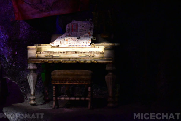 , Disneyland Update – Price Jump, New Vyloos, Confirmations